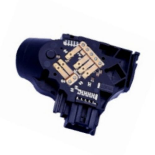 不同的五金，噴涂絲印加工會有不同的效果